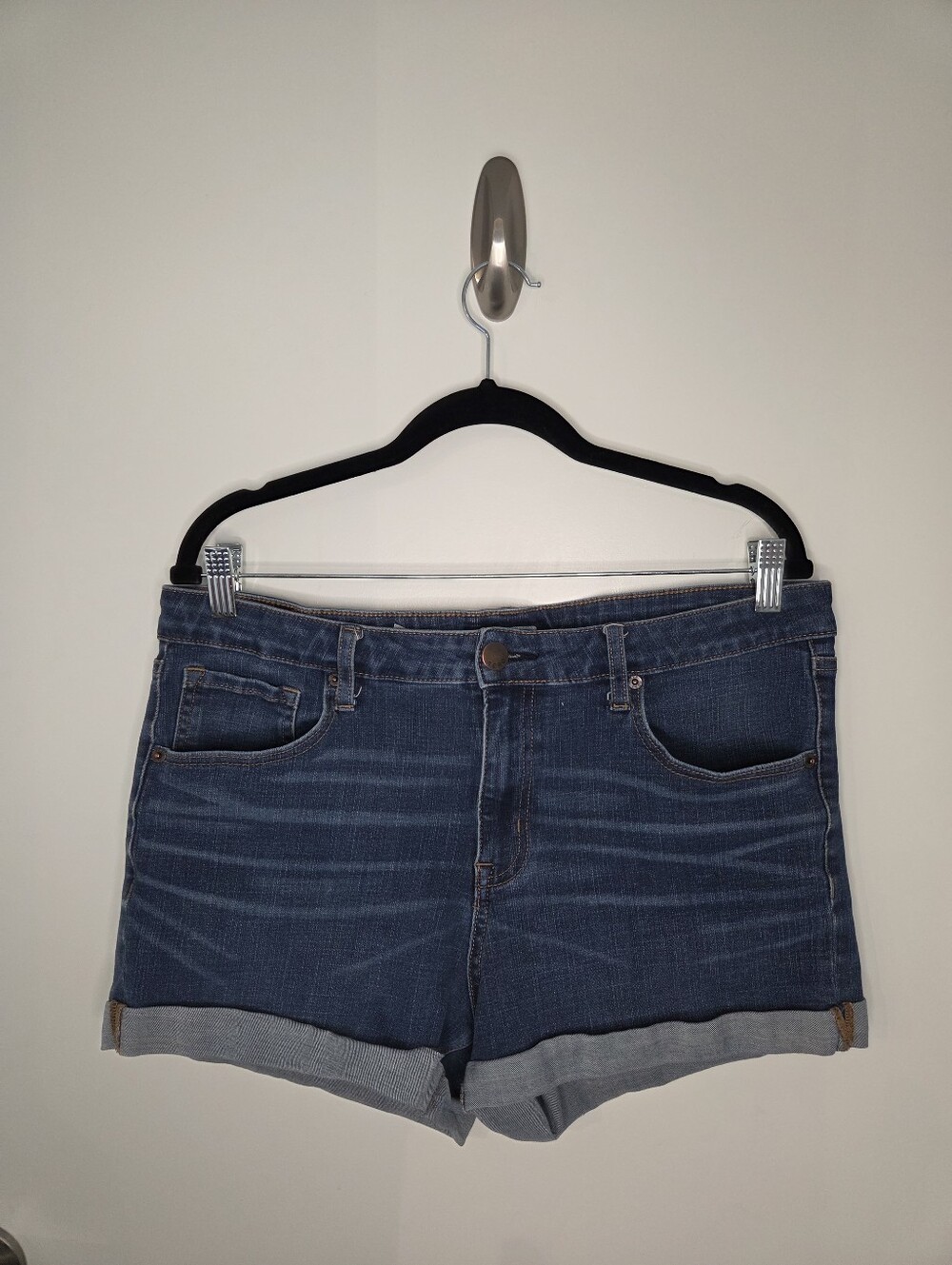 Aeropostale Women's Size 14 Dark Wash Denim Cuffed High Rise Midi Shorts